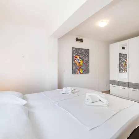 Oleander Kricin Apartment *
