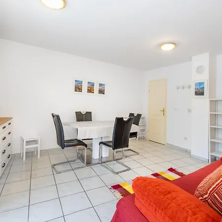 Apartment Oleander Kricin Baska (Krk)