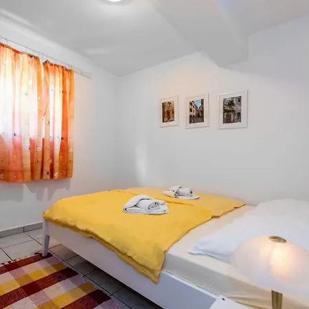Oleander Kricin Apartment Baska (Krk)